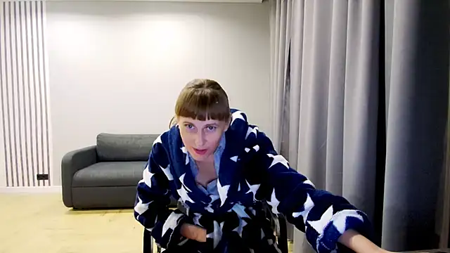 Daniella Lorente online show from 6, 12, 2024