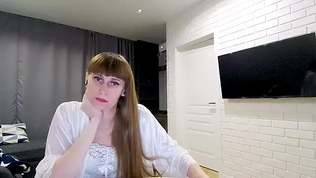 Daniella Lorente online show from 18, 2, 2026