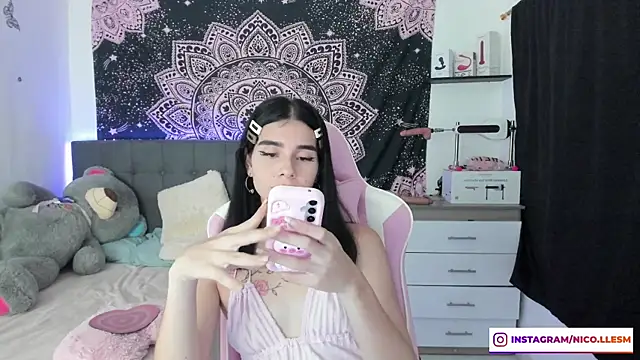 jade dakota   online show from 19, 1, 2025