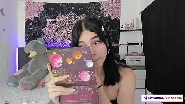 jade dakota   online show from 19, 1, 2025
