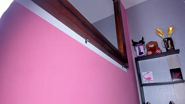 skinnycollins1 online show from 8, 2, 2025