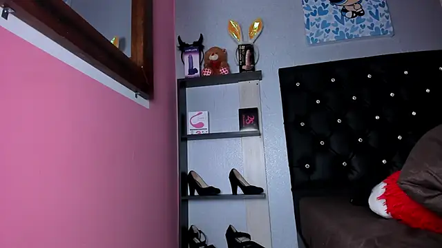 skinnycollins1 online show from 19, 2, 2025