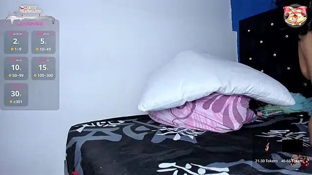 skinnycollins1 online show from 2, 10, 2025