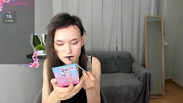 Emily Strikeee online show from 4, 12, 2024