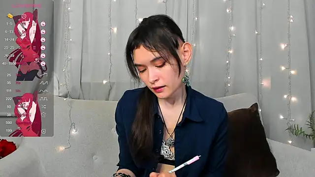 Emily Strikeee online show from 3, 3, 2025