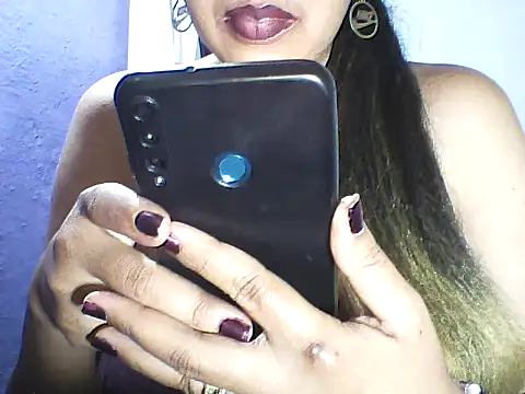 layanah12 online show from 16, 10, 2025