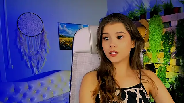 Snapshot of EvaThopson chatting on 15, 10, 2025 EvaThopson online show from 15, 10, 2025