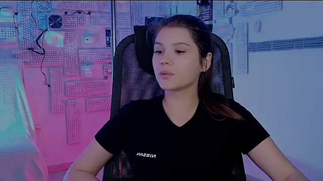 Snapshot of EvaThopson chatting on 20, 11, 2025 EvaThopson online show from 20, 11, 2025