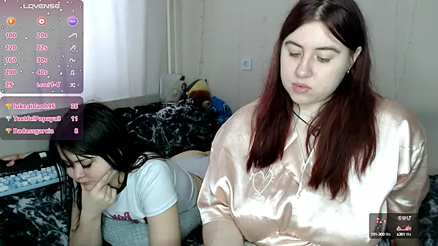 Snapshot of BettyandRich_ chatting on 1, 2, 2025 BettyandRich online show from 1, 2, 2025