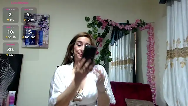 Madam dali online show from 6, 1, 2025