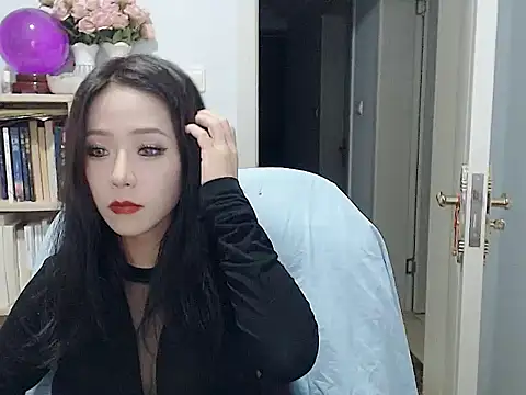 SuSushi728 online show from 18, 12, 2025