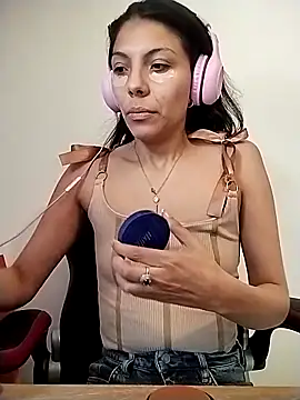 Selenakyle92  online show from 7, 3, 2026