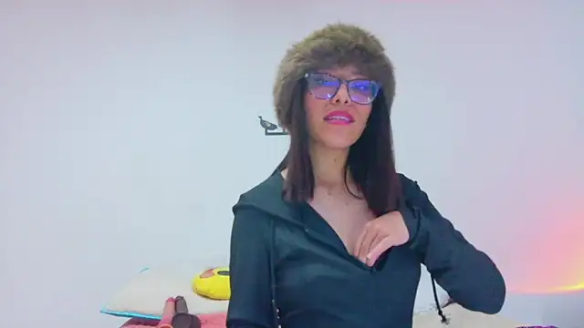  lucysmith online show from 5, 11, 2025