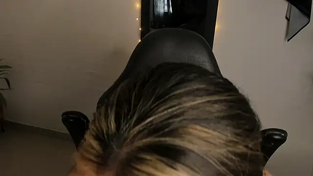 AnnikaMerliahh  online show from 5, 2, 2026