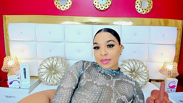 Snapshot of EileenBenzon chatting on 18, 12, 2024 EileenBenzon online show from 18, 12, 2024