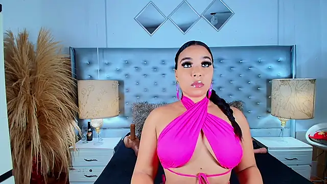 Snapshot of EileenBenzon chatting on 26, 2, 2025 EileenBenzon online show from 26, 2, 2025