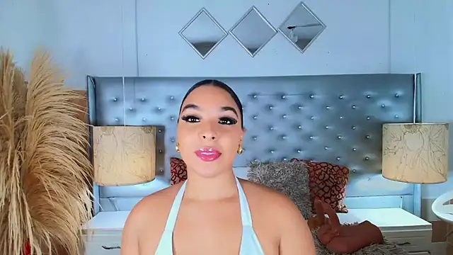 Snapshot of EileenBenzon chatting on 1, 3, 2025 EileenBenzon online show from 1, 3, 2025