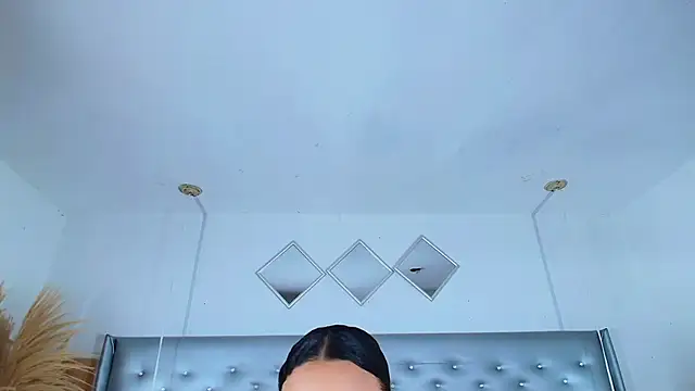 Snapshot of EileenBenzon chatting on 6, 3, 2025 EileenBenzon online show from 6, 3, 2025