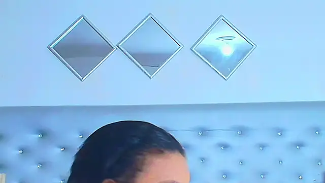 Snapshot of EileenBenzon chatting on 22, 10, 2025 EileenBenzon online show from 22, 10, 2025