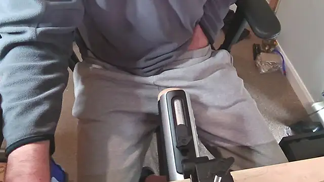 Snapshot of an4y8ot chatting on 28, 11, 2025 an4y8ot online show from 28, 11, 2025