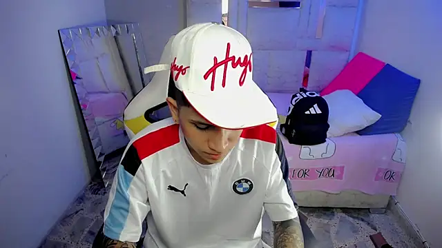 Brayan lopezz online show from 17, 12, 2025