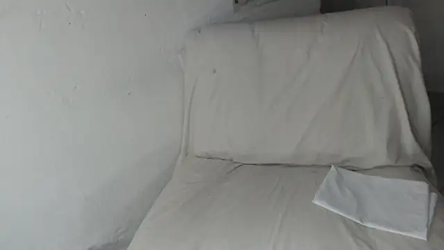 skinny sweet2411 online show from 28, 9, 2025