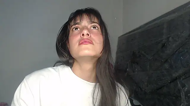 Snapshot of skinny_sweet2411 chatting on 30, 3, 2026 skinny sweet2411 online show from 30, 3, 2026