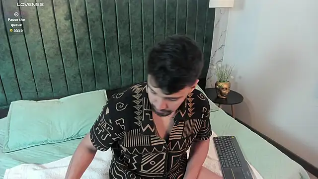 Edward max online show from 1, 3, 2026