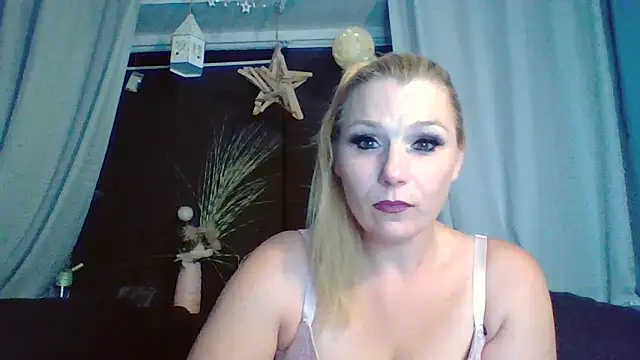 DevilsAngel13 online show from 16, 9, 2025
