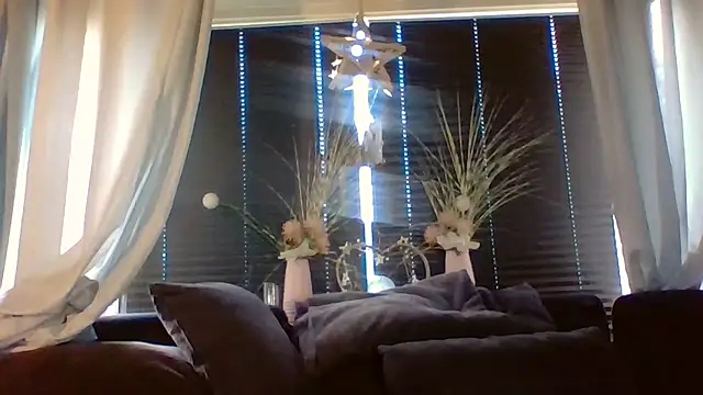 Snapshot of DevilsAngel13 chatting on 26, 11, 2025 DevilsAngel13 online show from 26, 11, 2025