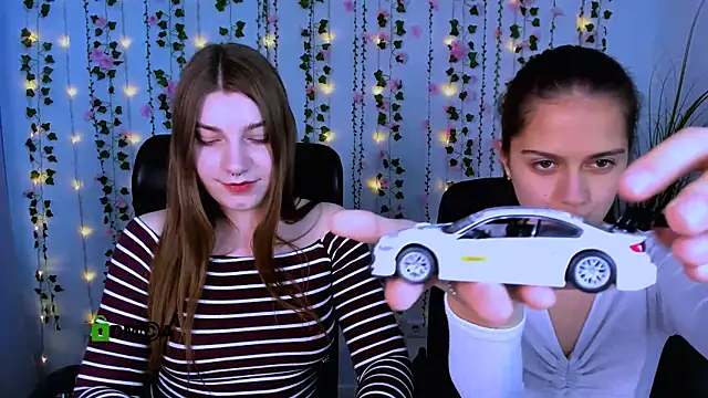 pure radiance1 online show from 9, 10, 2025