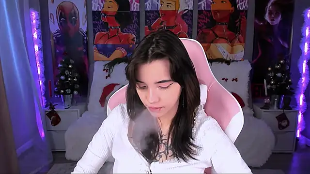 as1an girlfriend online show from 20, 12, 2025