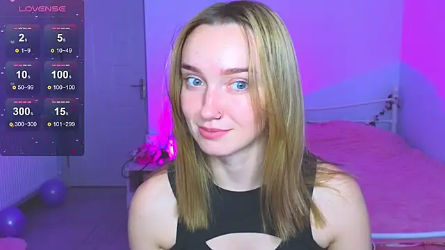 Wild Sophie  online show from 14, 12, 2025