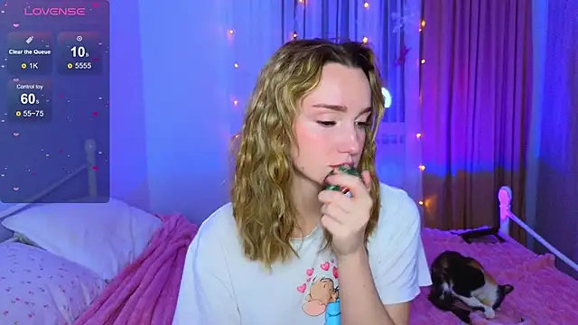 Wild Sophie  online show from 11, 1, 2026