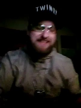 Snapshot of Ozomitro chatting on 21, 2, 2025 Ozomitro online show from 21, 2, 2025