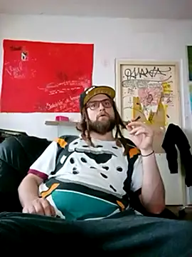 Snapshot of Ozomitro chatting on 26, 2, 2025 Ozomitro online show from 26, 2, 2025