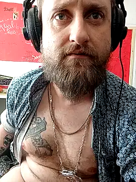 Snapshot of Ozomitro chatting on 4, 3, 2025 Ozomitro online show from 4, 3, 2025