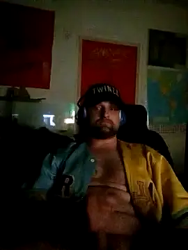 Snapshot of Ozomitro chatting on 19, 3, 2025 Ozomitro online show from 19, 3, 2025