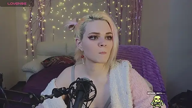 One Moment  online show from 8, 2, 2025