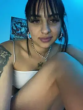 Hilary pinkk online show from 11, 12, 2024