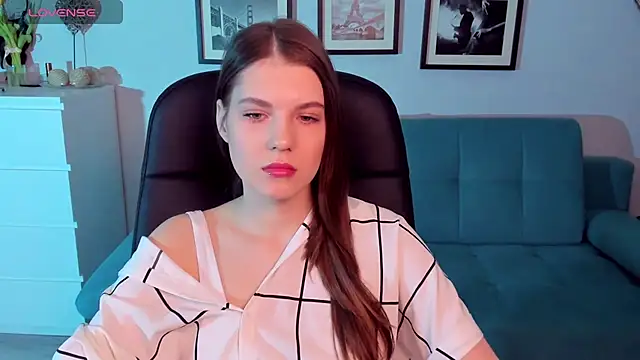 Snapshot of BellaSweetHeart chatting on 7, 3, 2025 BellaSweetHeart online show from 7, 3, 2025