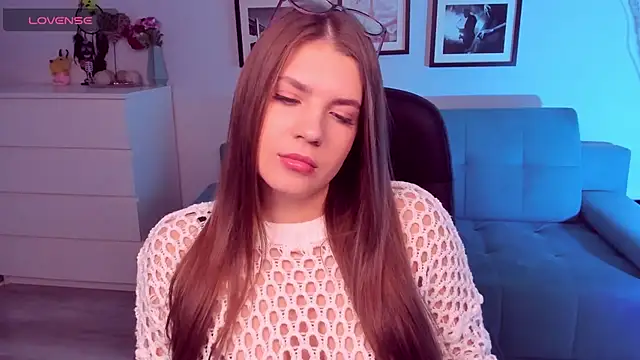 Snapshot of BellaSweetHeart chatting on 30, 10, 2025 BellaSweetHeart online show from 30, 10, 2025