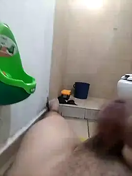 Snapshot of DanMxx17 chatting on 8, 3, 2025 DanMxx17 online show from 8, 3, 2025