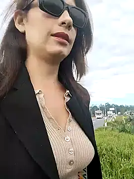 Alysson-- online show from 2, 1, 2025