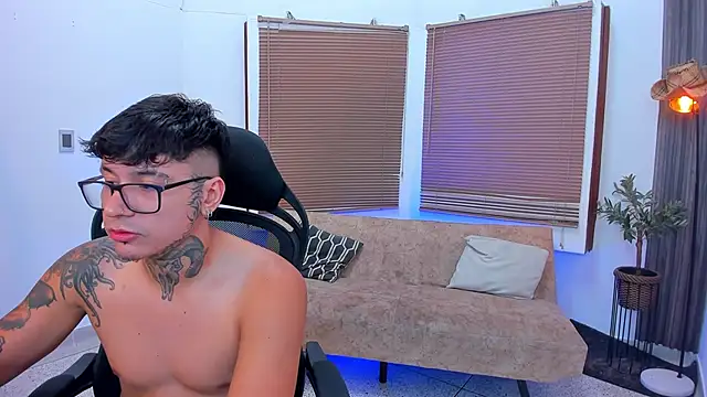 Party guyssex online show from 17, 10, 2025