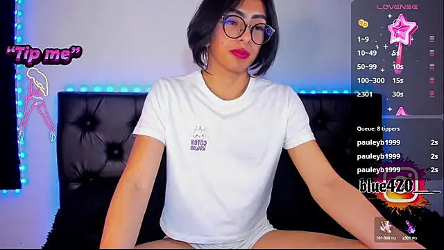 Skyler  blue4 online show from 14, 12, 2024