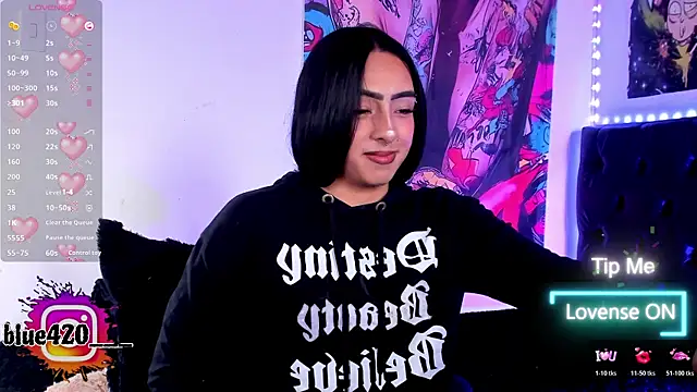 Skyler  blue4 online show from 20, 12, 2025