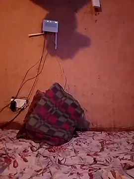 Snapshot of QUEEN-NAIMA chatting on 18, 11, 2025 QUEEN-NAIMA online show from 18, 11, 2025