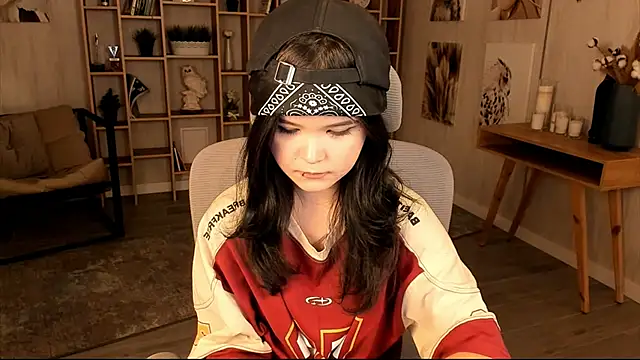 Elainebeness online show from 8, 10, 2025