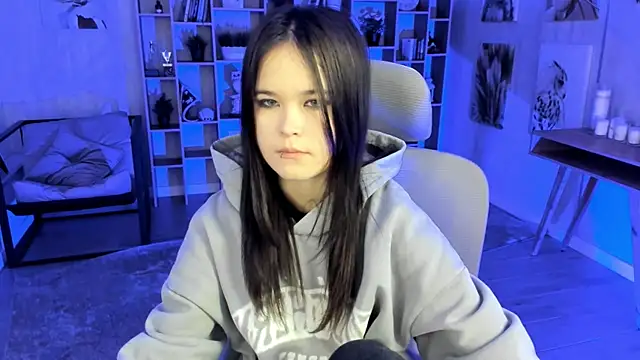 Elainebeness online show from 21, 10, 2025